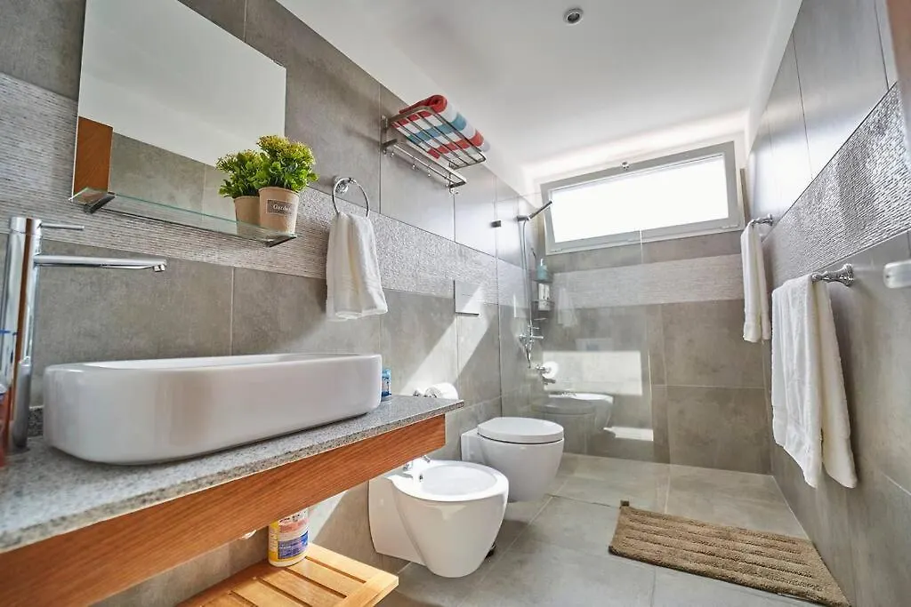 New Loft Duplex With Rooftop Deck La Laguna Holiday home